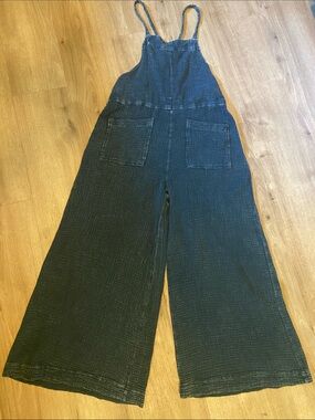 Easel "Here I Am" Wide-Leg Jumpsuit Size M Charcoal Mineral Washed Slouchy Crop